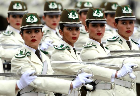 Mujeres militares.