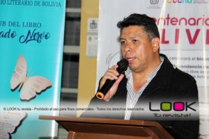 Habla Christian Tarifa Sotomayor en el evento que recibió a Capitán Perú en Cochabamba. Foto. Héctor Erick Sandoval Viscarra, Revista Look.