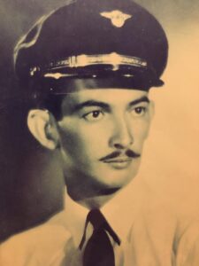 Lorgio Suárez Montero, piloto cruceño.
